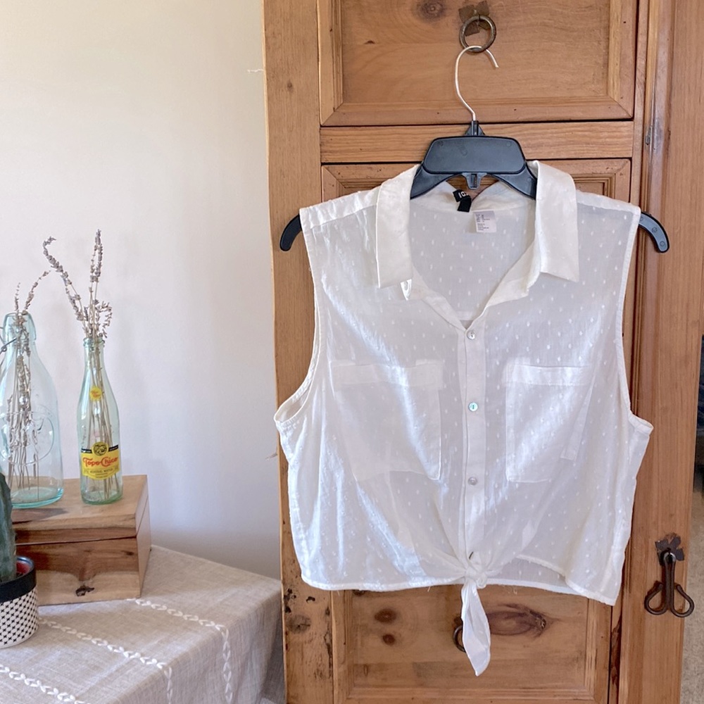 White button down blouse w/ front tie